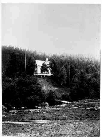 wpe13B.jpg (17299 bytes)